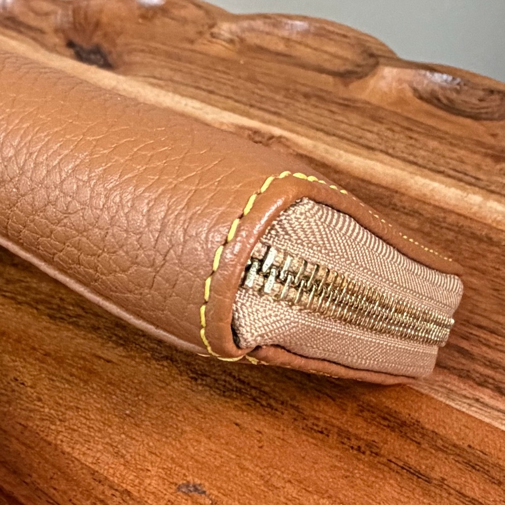 Dooney & Bourke Zip Around Wallet Wristlet Carmel Brown Pebble Leather NWOT - Picture 14 of 16